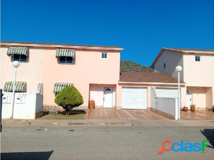 Casa en Porlamar Villas - ¡Tu Oportunidad de Inversión