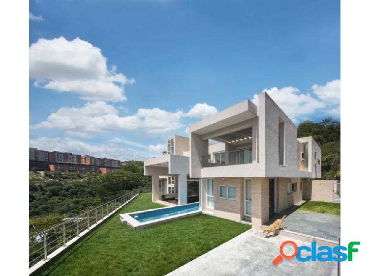 Casa en venta Colinas de Tamanaco 5Hab+S/6 Baños +S/7 P.