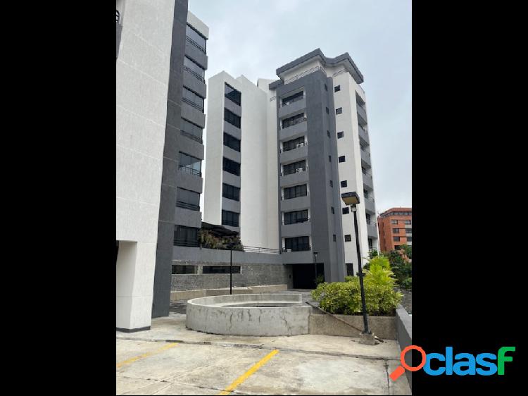 En Alquiler Apartamento Colinas de Valle Arriba 3H+1S 4B+1S