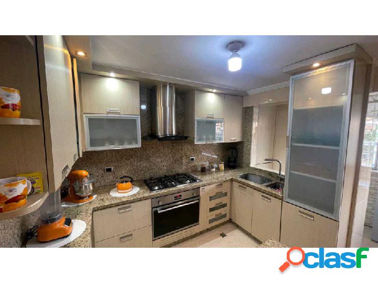 En Venta Apartamento Remodelado en la Urbina