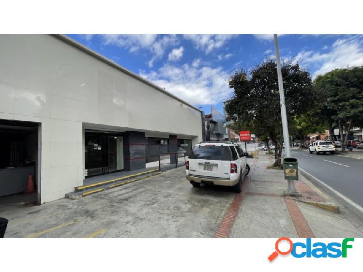 En Venta Local Comercial Las Mercedes a pie de calle