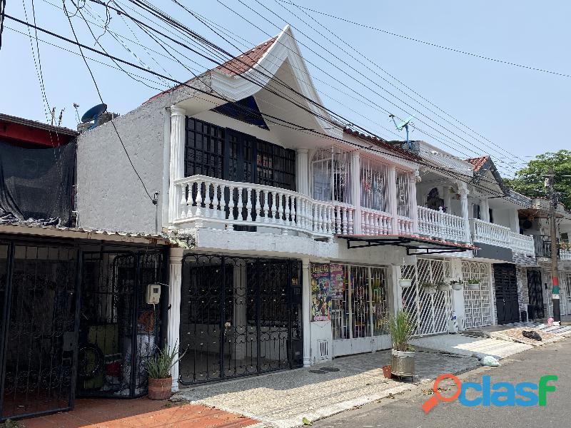 VENDO CASA EN URBANIZACION SANTA MARTA, VILLAVICENCIO