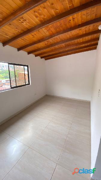 Se Vende apartamento (3 piso) barrio blanquizal, el área es