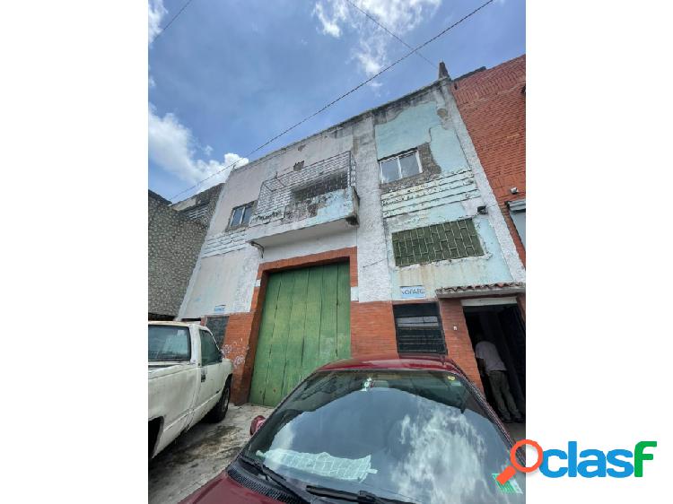 VENTA DE GALPÓN EN SARRIA (M.E)