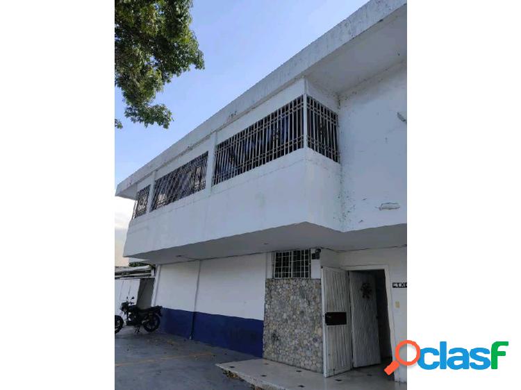 Excelente local-deposito en chuao 650 m2