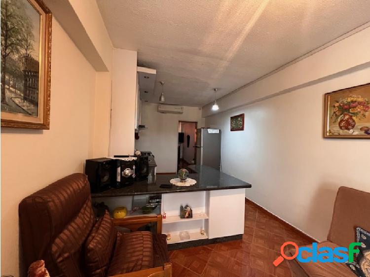 Se vende Apartamento 36m2.1H/1B. Colinas de Bello Monte.