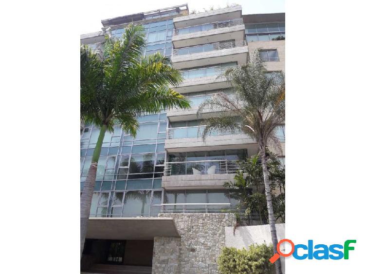 Se vende PH 550m2 Lomas de Las Mercedes 1827