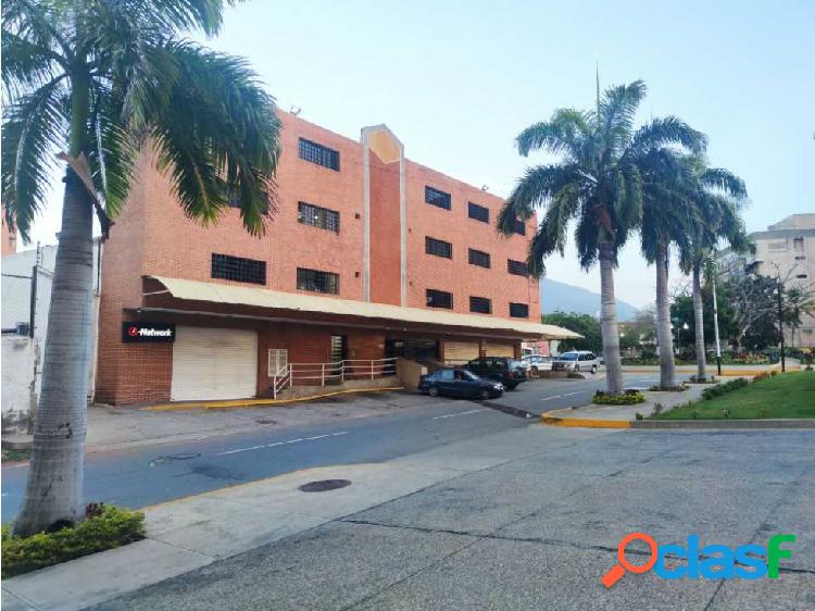 Vendo edificio 2264m2 Playa Grande 2359