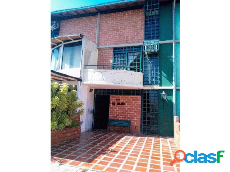 Venta Town House Nueva Casarapa en Guarenas 127 Mts 2 hab 2