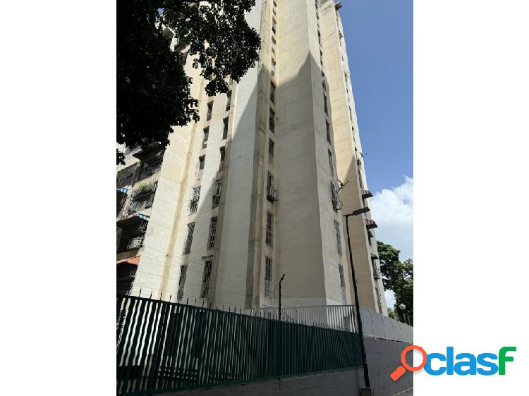 Alquilo apartamento 89m2 San Souci Chacaito 3940