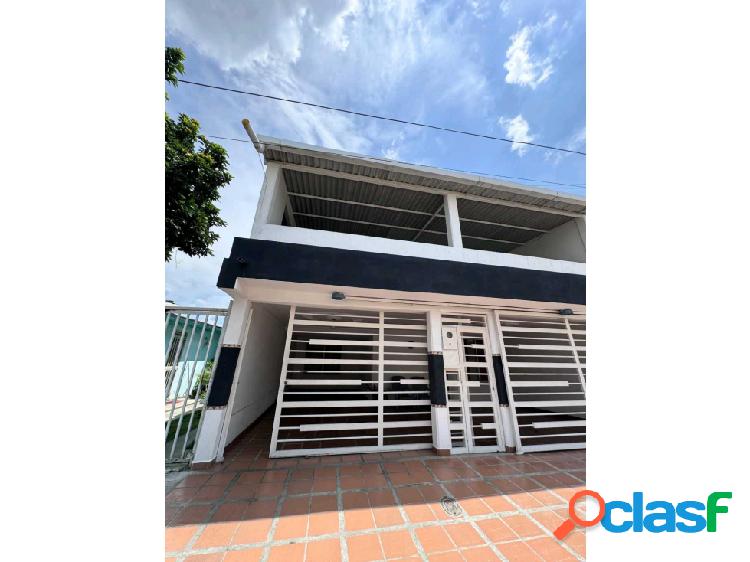 CASA EN VENTA URBANIZACIÓN OBELISCO