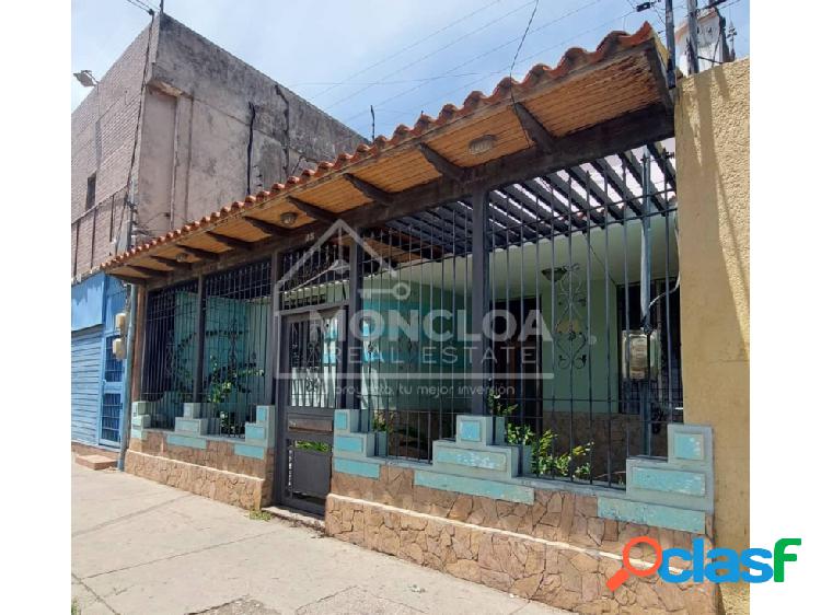 Amplia Casa en Zona Comercial de Porlamar