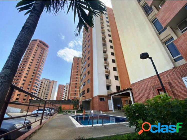 Annic Coronado Vende Apartamento Amoblado en Mañongo Ref.