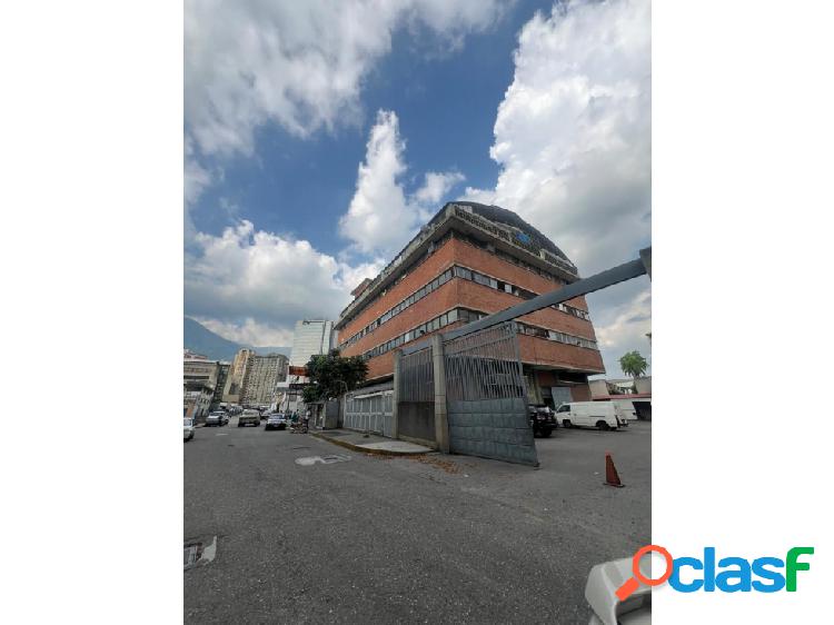 Se vende Galpon 334m2 Los Ruices