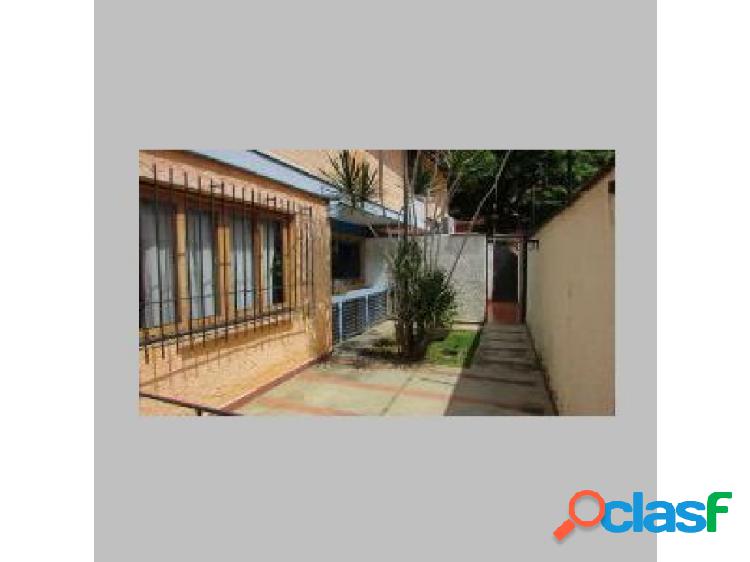 Vendo casa 360m2 Prados del Este 1192