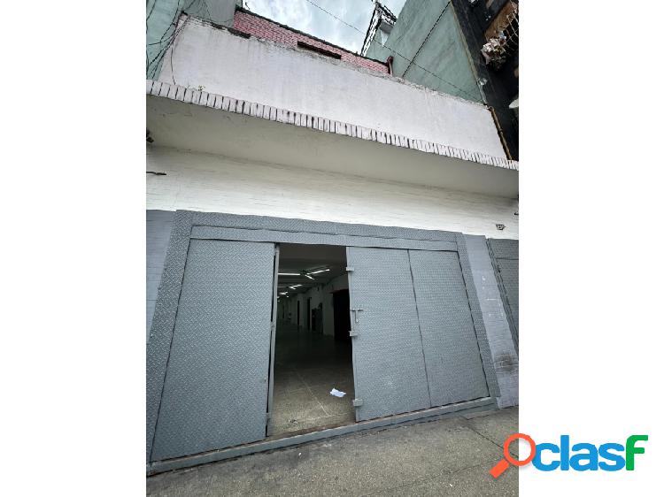 Venta/Alquiler/Edificio comercial/Catia/1.080m2