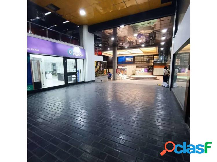 Alquiler o venta de local comercial en el CC La Pirámide