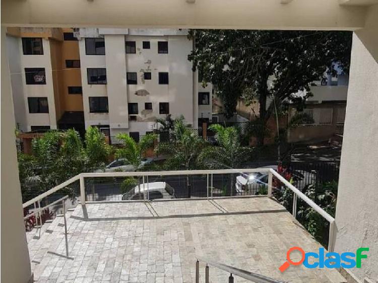Annic Coronado Vende Apartamento en Urbanización El Parral.