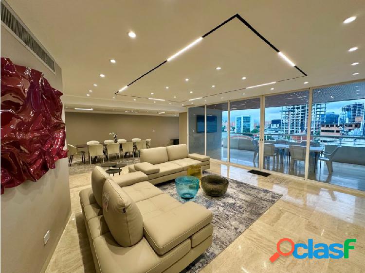 Se vende Apartamento 4h+s/4b+1+1s/4p Las Mercedes