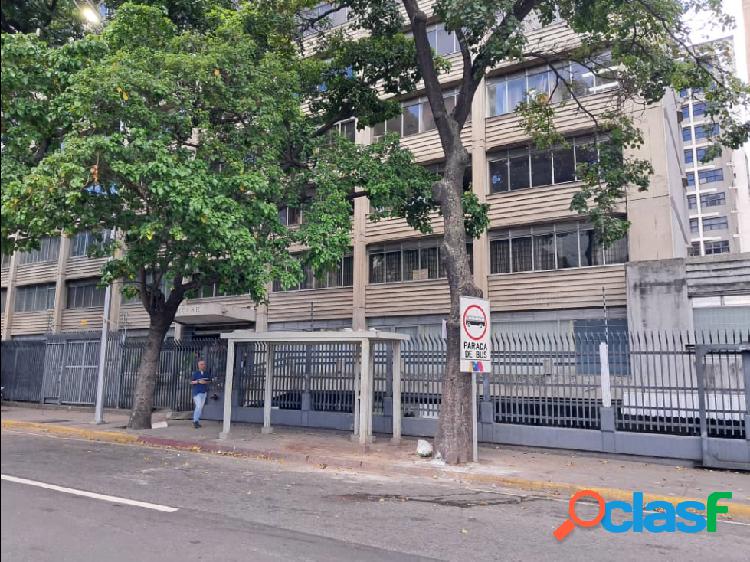Vendo Oficina 174 M2 Avenida Libertador