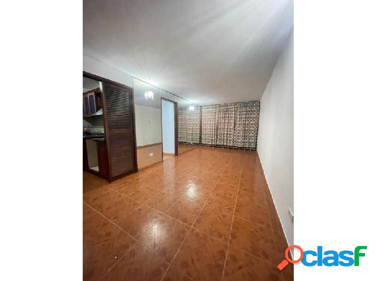 ALQUILER DE APARTAMENTO EN LAS ROSAS (GUATIRE)