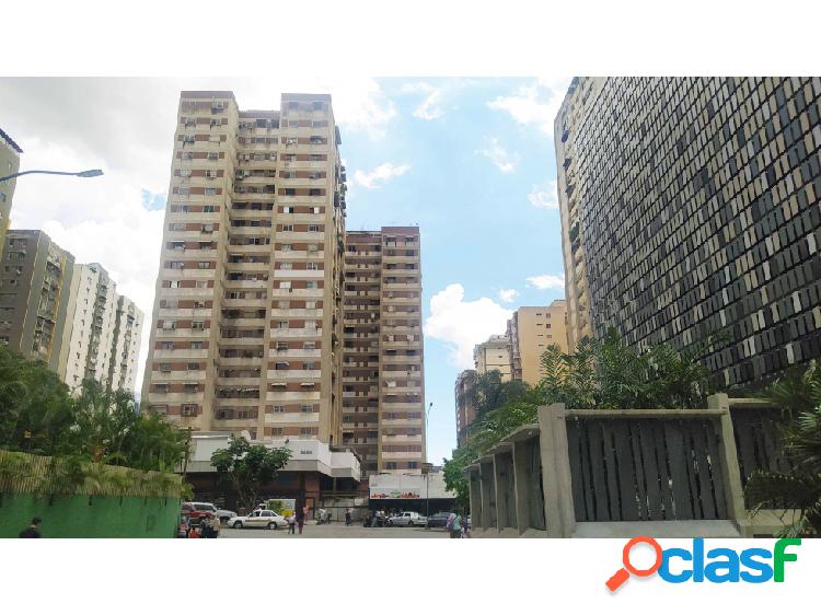 AMPLIO Y HERMOSO APARTAMENTO EN ALQUILER A ESTRENAR EN LOS