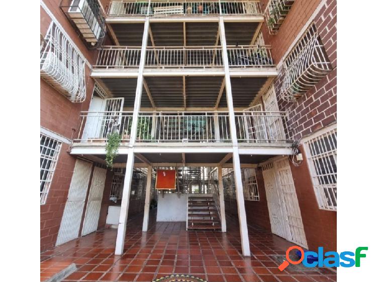 Apartamento en Venta en el Lago I. Los Samanes, Maracay