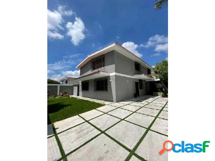 CASA EN VENTA EN SEBUCAN 396M2 6H/4B/4E