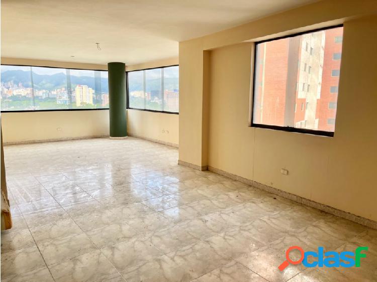 EN VENTA amplio apartamento en OBRA BLANCA Urb. Las