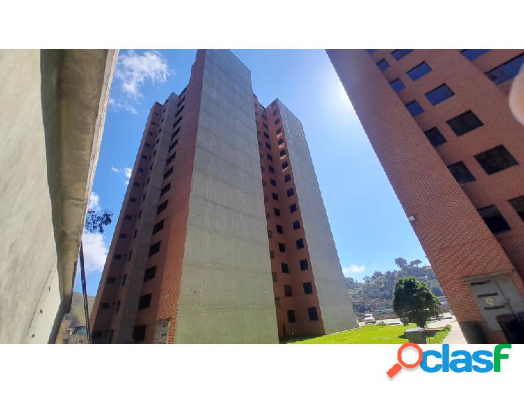 Edificio Residencial NUEVO con 51 Apartamentos en Los Teques