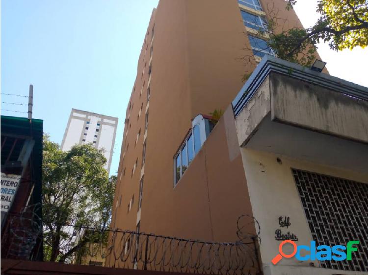 Oficina en venta duplex en Av. Solano, Sabana Grande (GM)