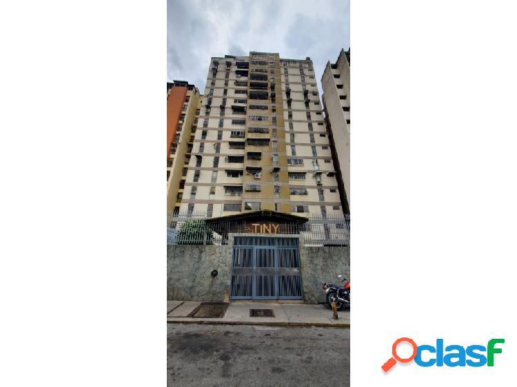 Oportunidad En La Av. Panteón, Apartamento Remodelado