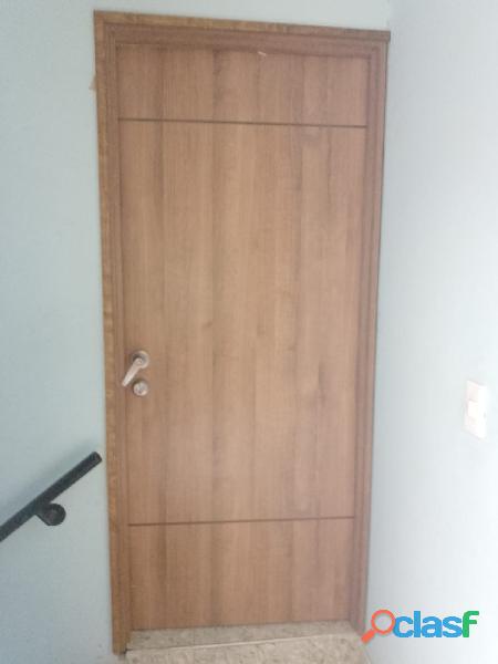 Vendo 2 pueratos MDF atlanta con doble chapa