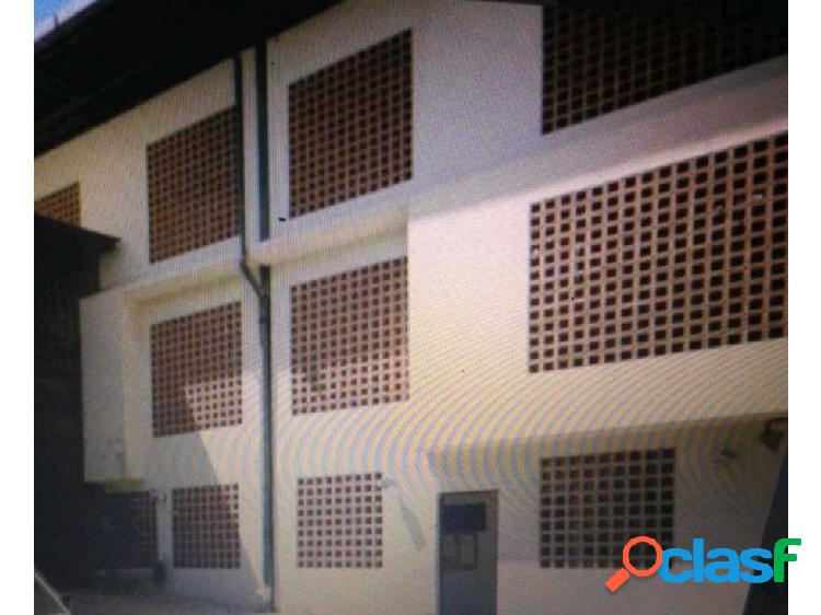 Vendo-Alquilo Galpón 1.000m2 Turumo 5329