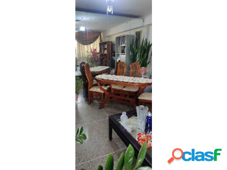 Vendo Apartamento 60m2 Av. Principal del Cementerio 4021