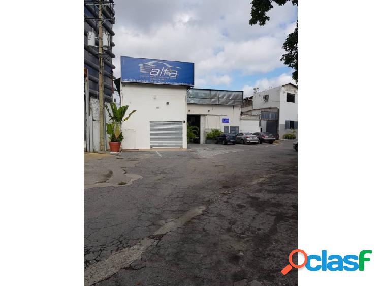 Vendo galpón 1600m2 Boleíta 0560